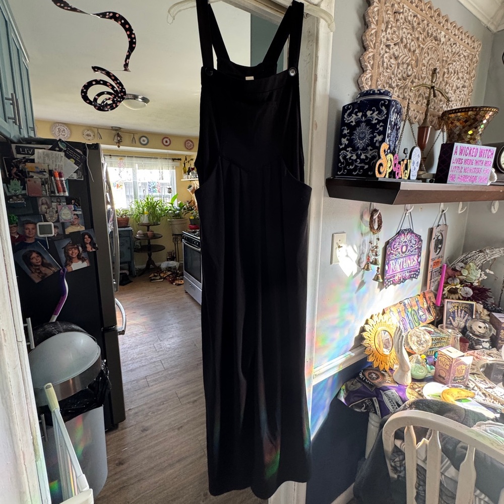 HALARA Elegant Black Jumpsuit